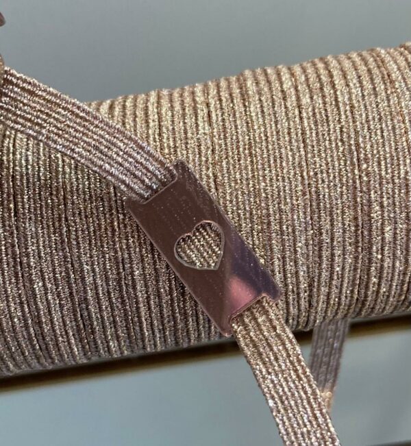 60111410 Plaquita rectangular corte corazón - Rose gold