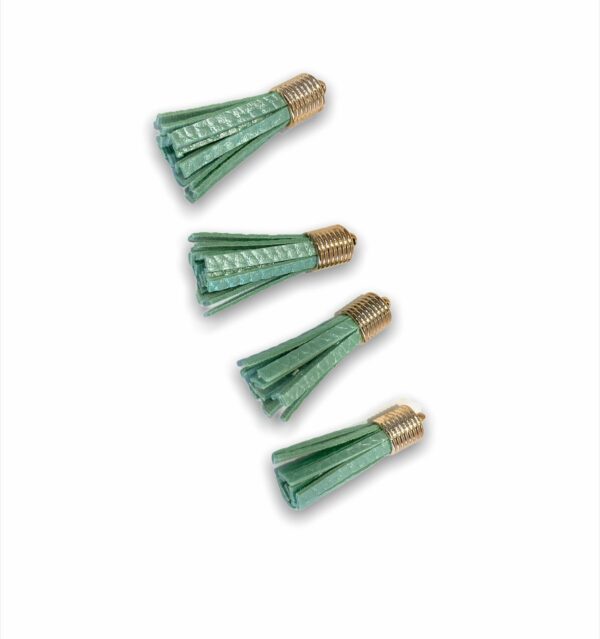 60111410 Borla para llavero - Menta con textura piel 5 pieza