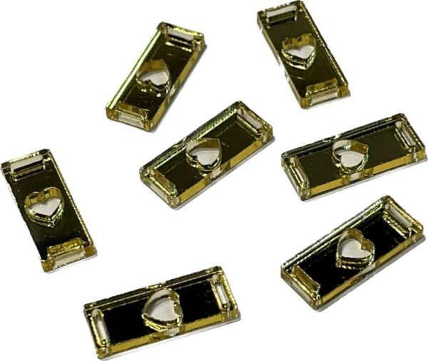 60111410 Plaquita rectangular corte corazón - Dorado