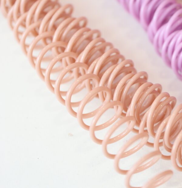 44103504 - 5 piezas de Espiral plástico Durazno 2:1 15 mm